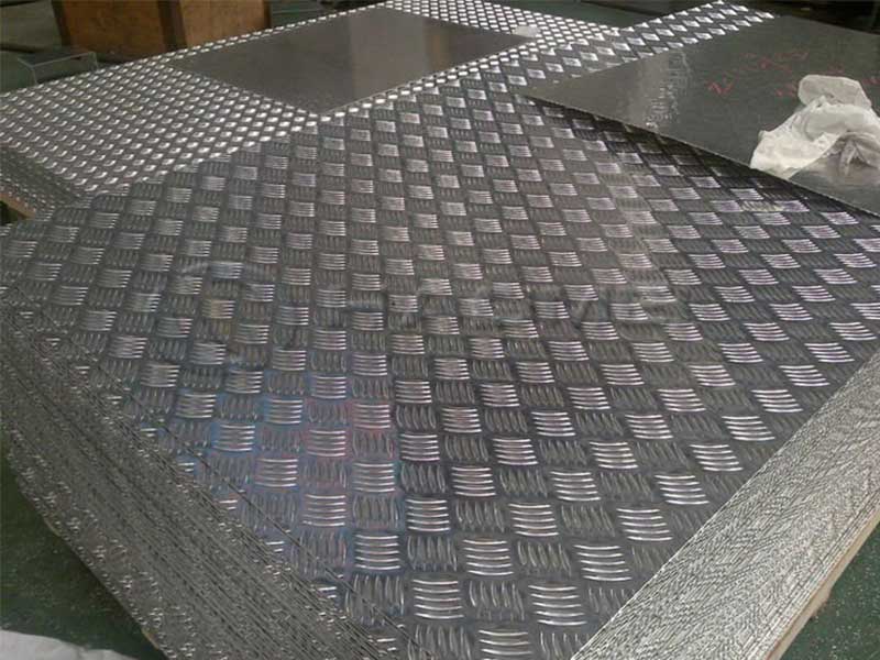 5000 5-bar Aluminum Tread Plate